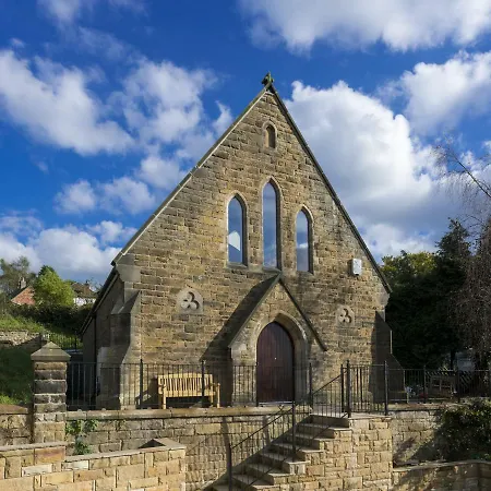 Chapel-on-the-hill בית נופש *